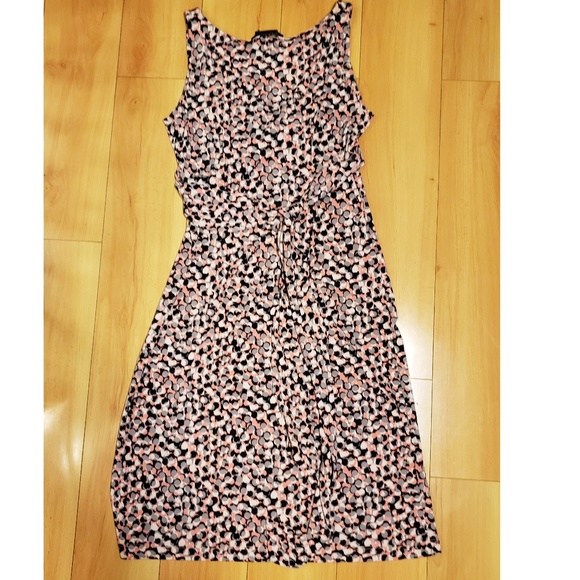 BCBG MaxAzria Midi Dress - Small (PRE-OWNED) - Picture 8 of 14